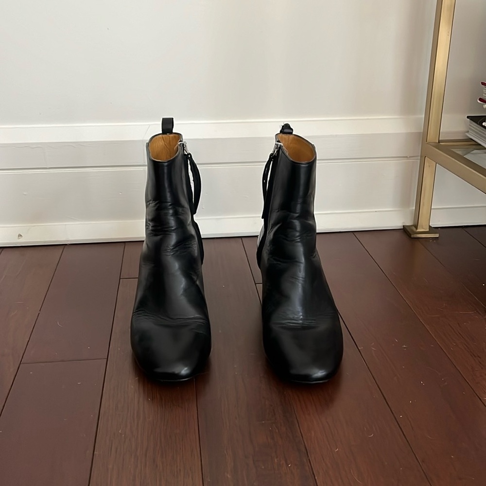 Isabel Marat E black leather booties size 39
